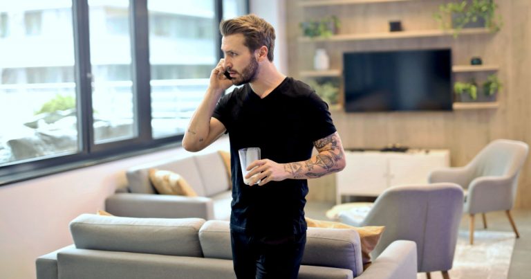 Billig buchen, billig wohnen? In gemütlich eingerichteten Wohnungen fühlen Mitarbeiter sich deutlich wohler!